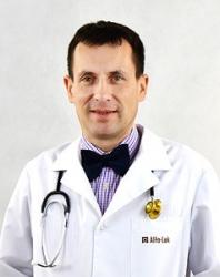 Internista Stanisław Bąkowski